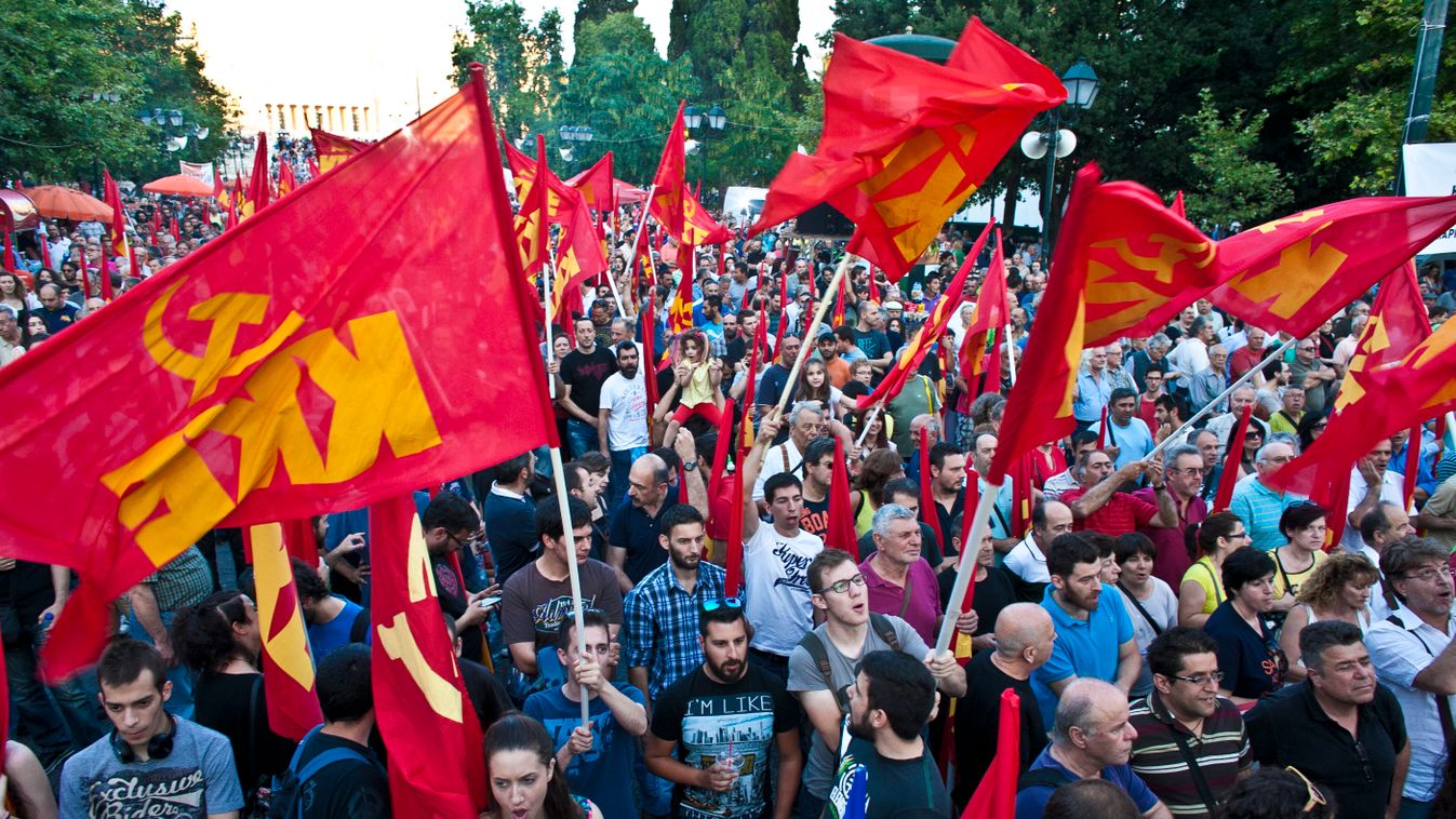 Athén Görögország Görög Kommunista Párt(KKE) tüntetése a Szitagma téren.
Fotó:Dudás Szabolcs
2015.07.02. 