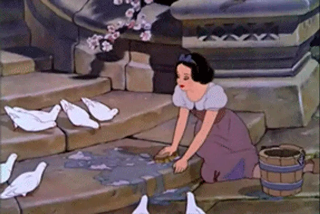 mosás hófehérke takarítás gif dr. life 
Ezek a Disney stúdió legnagyobb bevételt hozó filmjei - galéria 