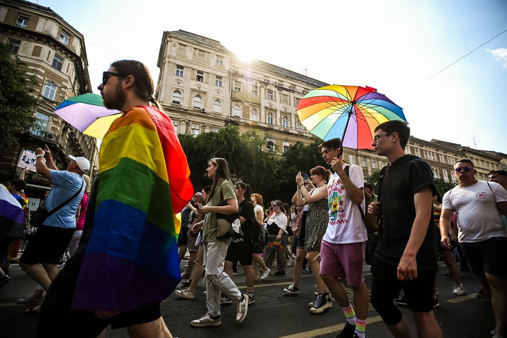 28. Budapest Pride Felvonulás, Budapest Pride 2023, felvonulás, menet, LMBTQ, LMBTQI+, leszbikus, meleg, biszexuális, transznemű, queer, interszexuális, aktivista, Budapest, 2023.07.15. 