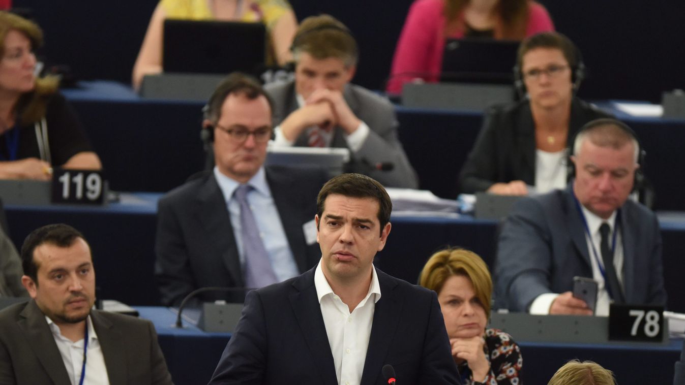CIPRASZ, Alekszisz Strasbourg, 2015. július 8.
Alekszisz Ciprasz görög miniszterelnök (k) felszólal az Európai Parlament (EP) plenáris ülésén Strasbourgban 2015. július 8-án. (MTI/EPA/Patrick Seeger) 