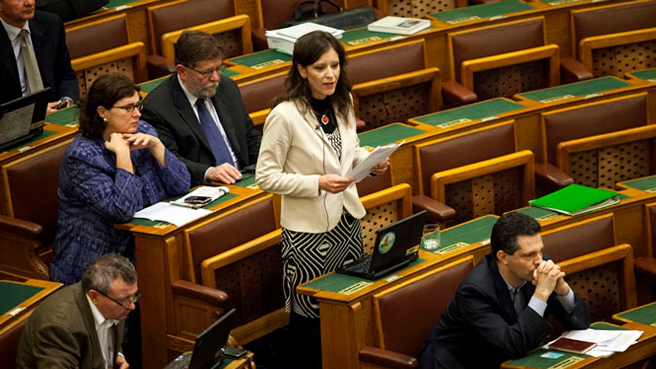Parlament, országgyűlés, plenáris ülés, Széll Bernadett, LMP 
