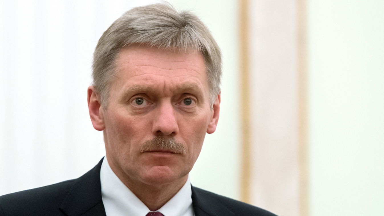 landscape HORIZONTAL 2970803 11/08/2016 Russian presidential spokesman Dmitry Peskov during Russian President Vladimir Putin's meeting with Premier of the State Council of the People's Republic of China Li Keqiang at the Moscow Kremlin, November 8, 2016. 