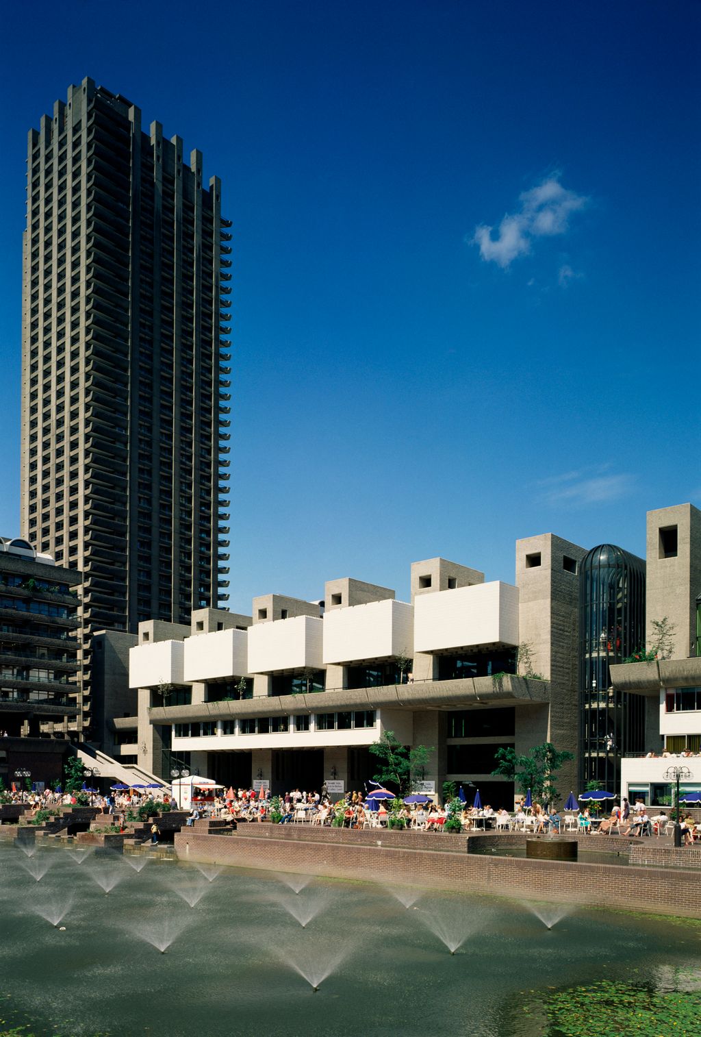 The Barbican Centre, London, brutalista építészet a világ körül galéria 
