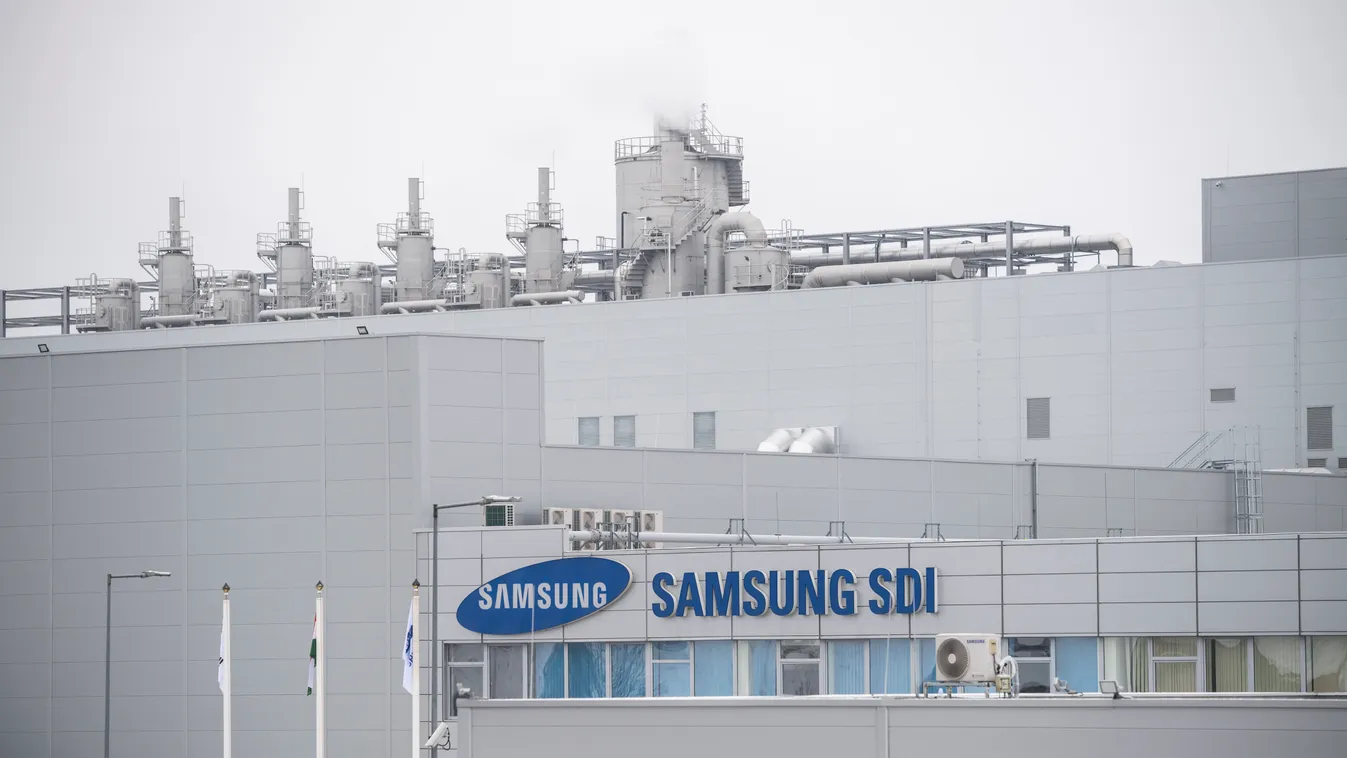 ÁLTALÁNOS KULCSSZÓ cégfelirat egészségbiztonsági eljárás egészségbiztonsági ellenőrzés ÉPÜLET felirat gyár Samsung SDI gyár 