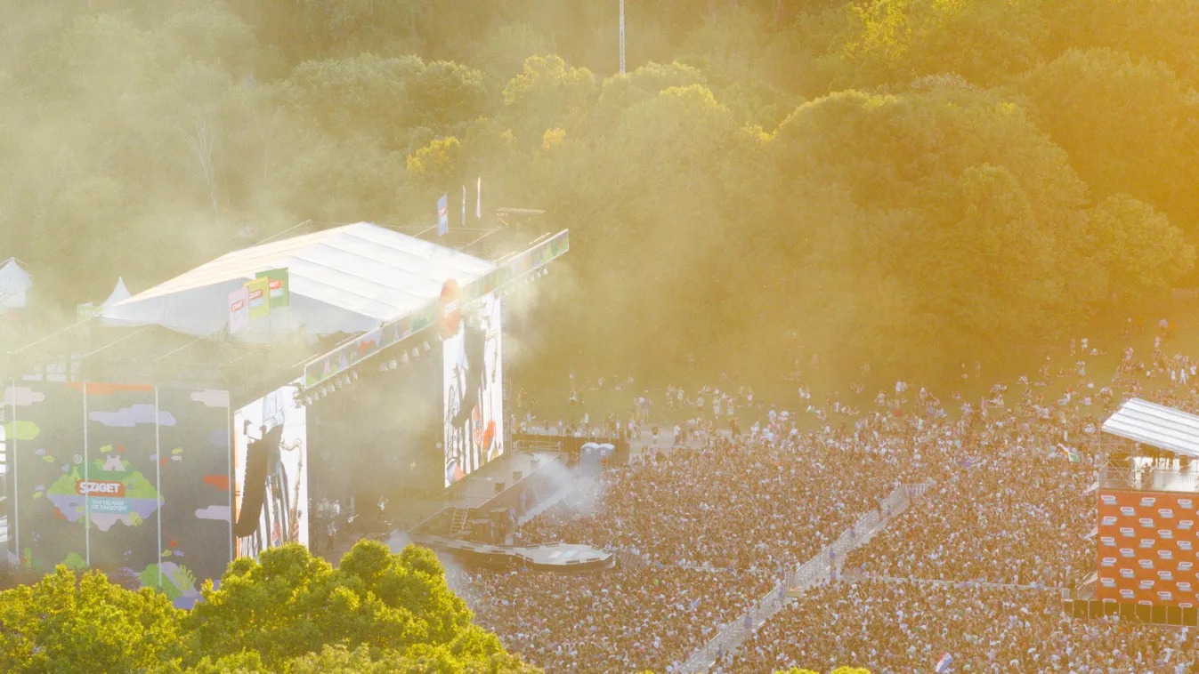 Sziget, fesztivál, zenei fesztivál, Európa egyik legnagyobb könnyűzenei és kulturális rendezvénye, minden év augusztusában rendeznek meg, Budapest, az Óbudai-sziget, első nap, 2023. 08. 10. 