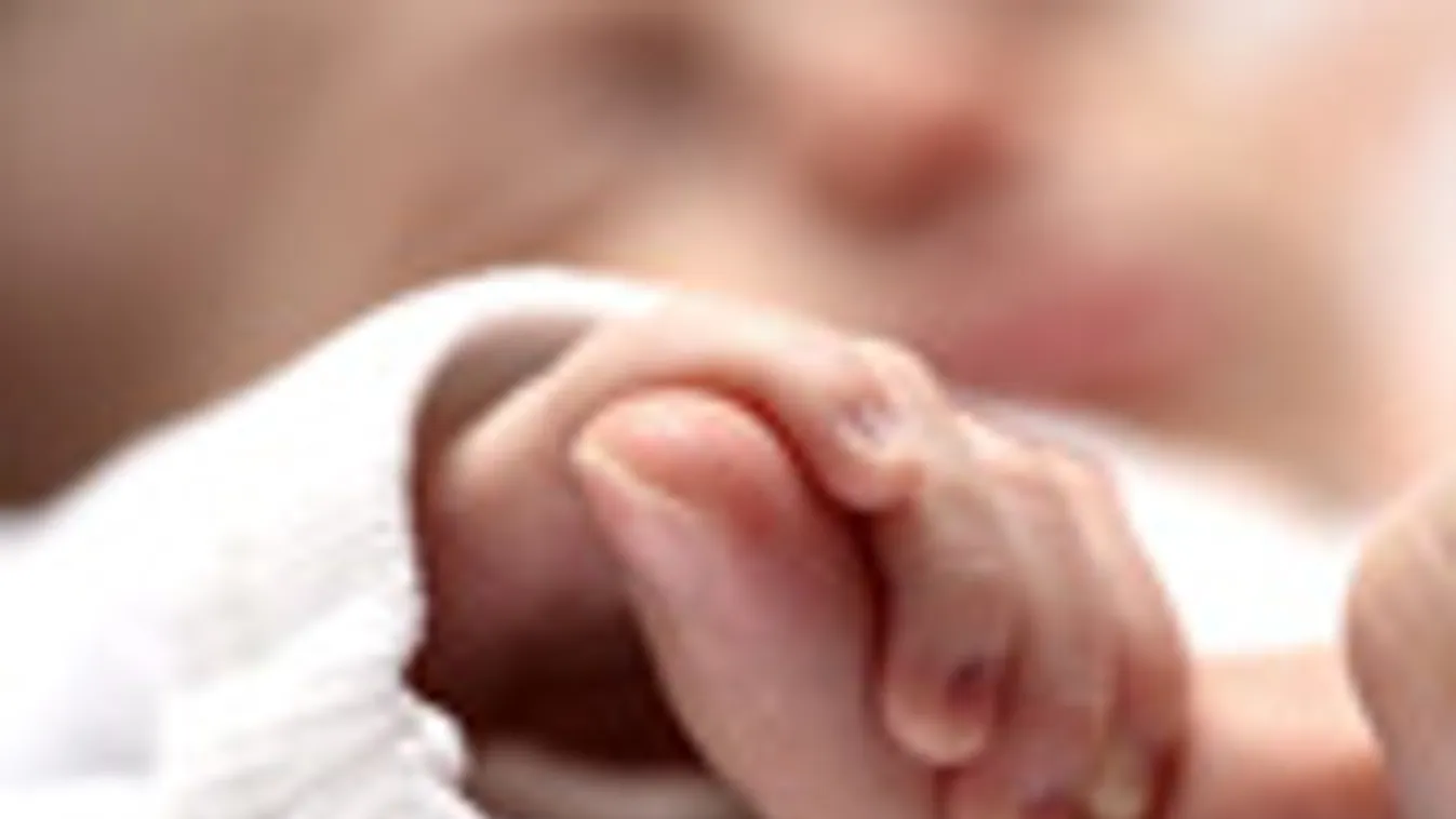 Anyáskodj, Nem tudták megállapítani az orvosok egy újszülött baba nemét