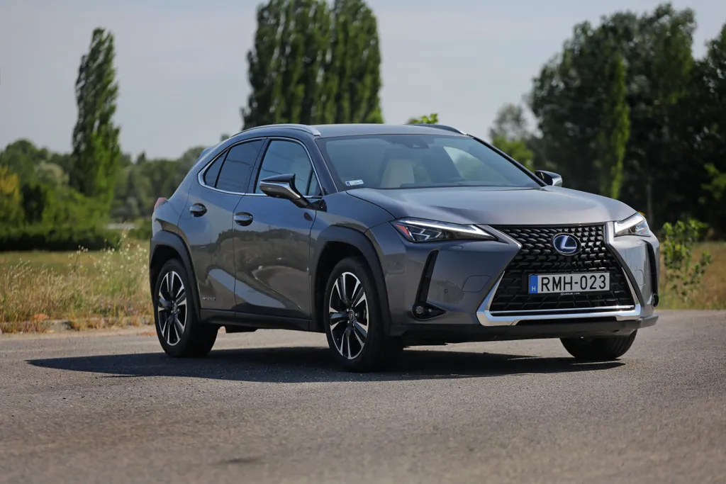 Lexus és Toyota Camry tesztek 2019 augusztus 21-én Lexus és Toyota Camry tesztek 2019 augusztus 21-én 