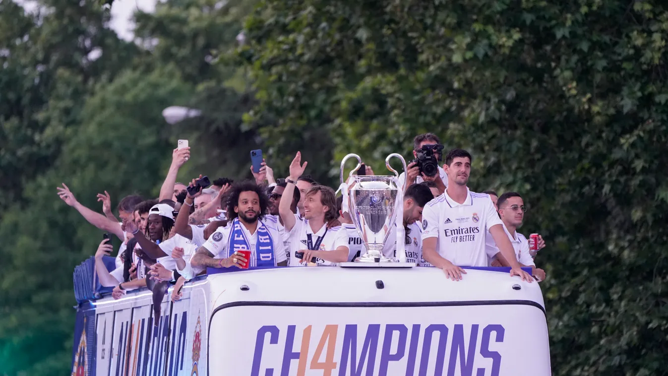 Real Madrid Celebrates It Victory In Champions League Trophy NurPhoto general news Soccer Soccer Match UEFA Champions League Madrid - Spain Horizontal SPORT CHAMPIONS LEAGUE TROPHY CROWD 