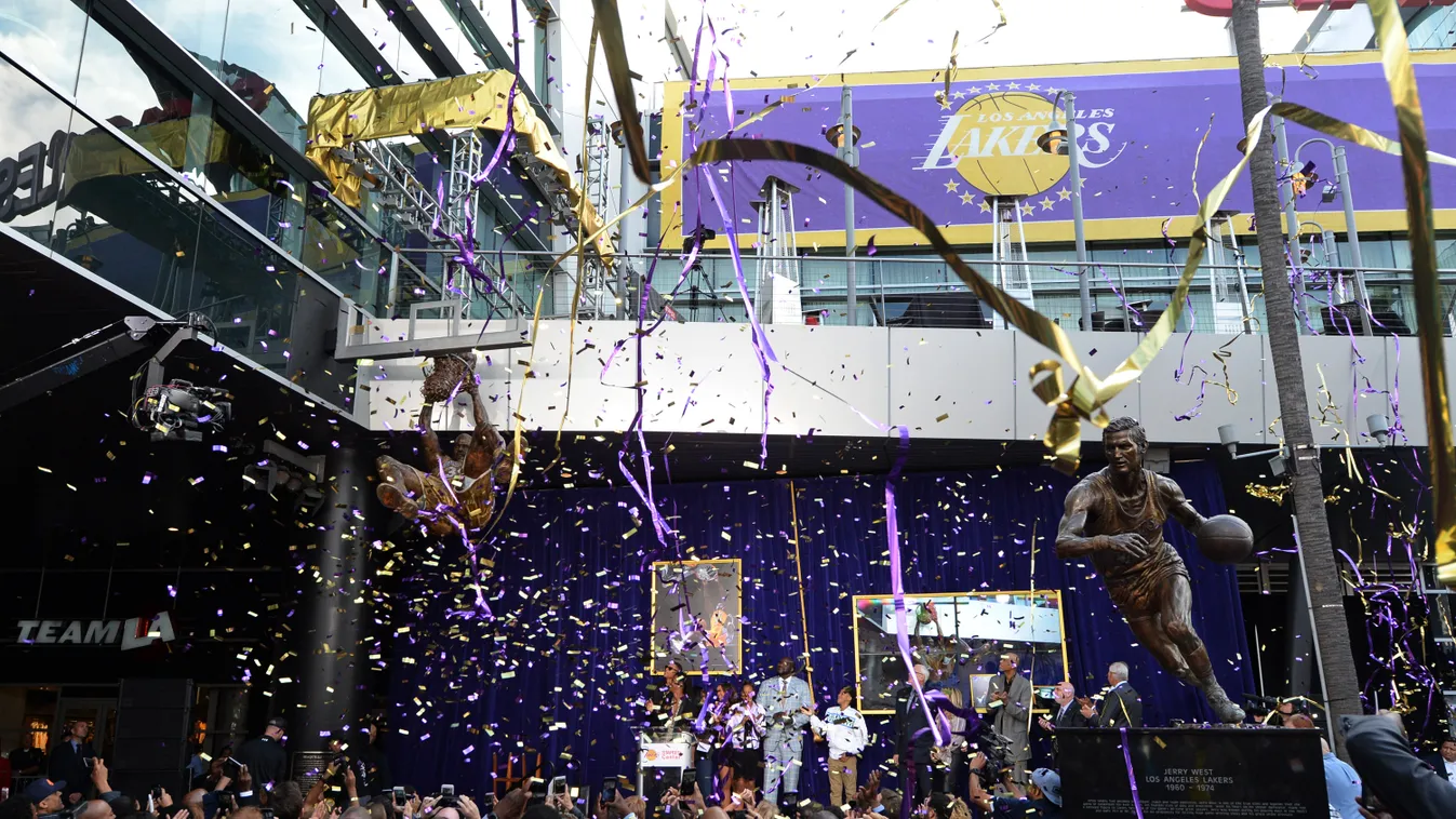 Los Angeles Lakers Unveil Shaquille O'Neal Statue GettyImageRank1 SPORT BASKETBALL NBA topics topix bestof toppics toppix 