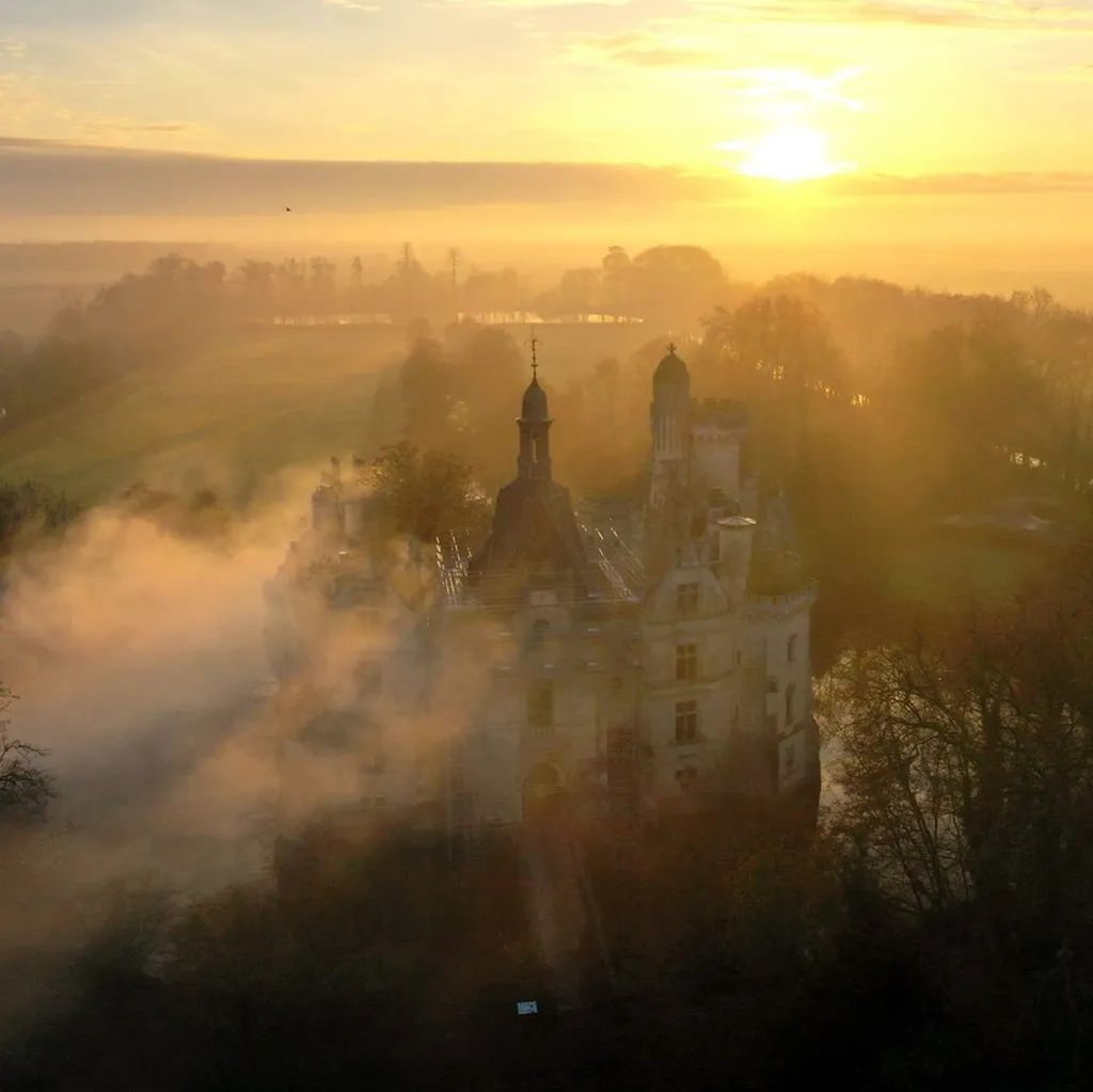 Chateau de la Mothe-Chandeniers 