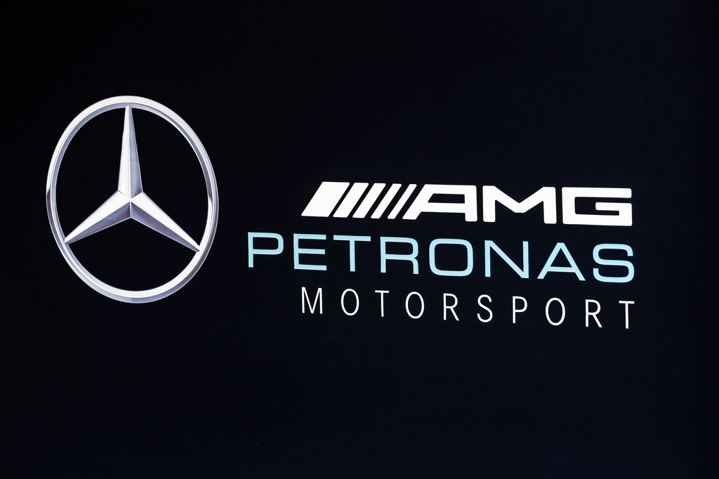 Forma-1, Mercedes logo, Barcelona teszt 3. nap 