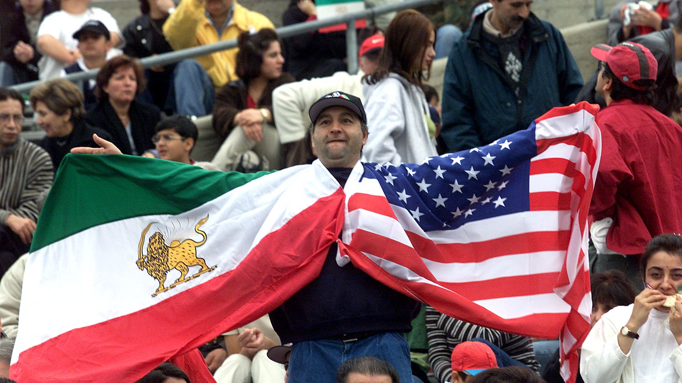 US-SOCCER-IRAN VR US-FLAGS Horizontal FLAG SPORTS FAN FOOTBALL FLAG UNITED STATES 