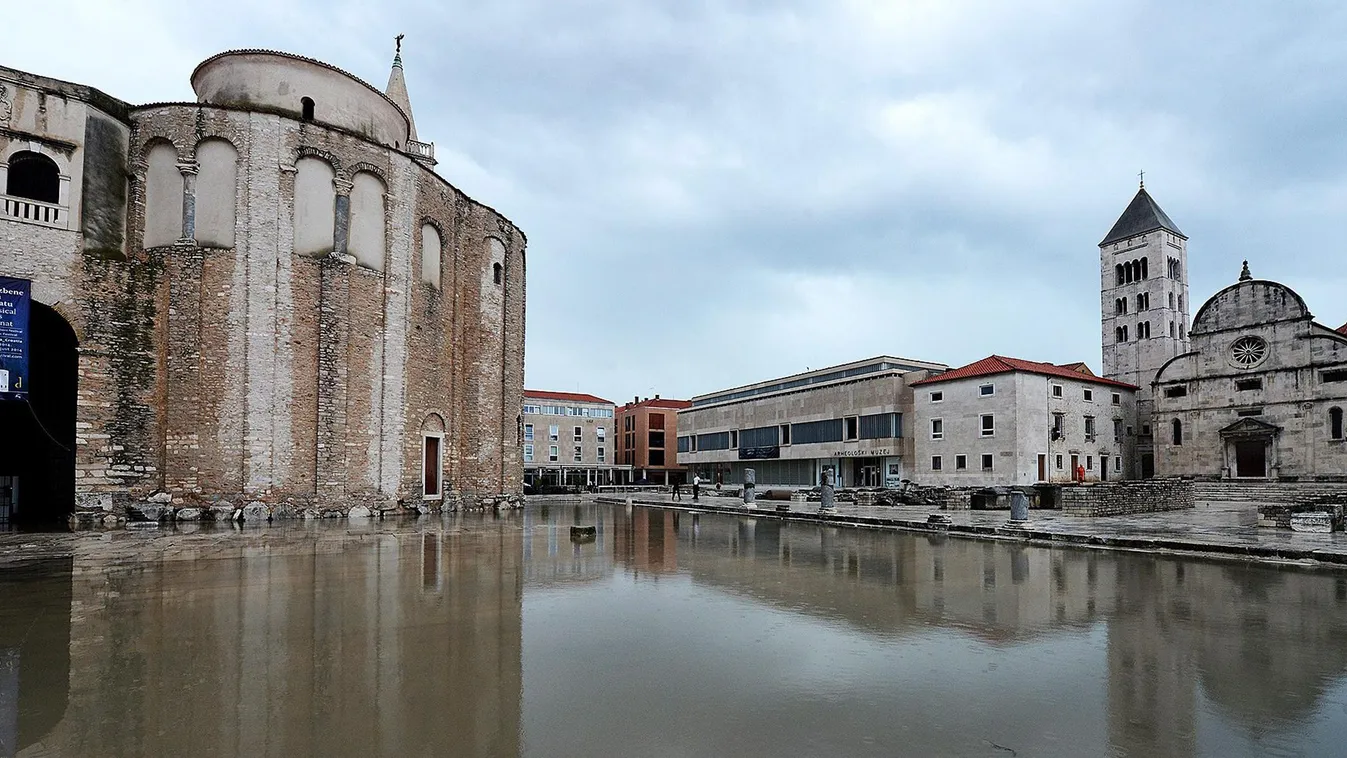 Árvíz a horvátországi Károlyvárosban (Karlovac) 2014. szeptember 13-án. (MTI/AP/Pixsell/Kristina Stedul Fabac) 