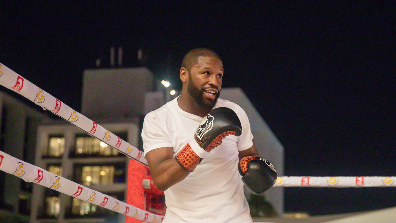 Ahead of Floyd Mayweather v Deji Olatunji match Boxing,Deji Olatunji,Floyd Mayweather Horizontal 