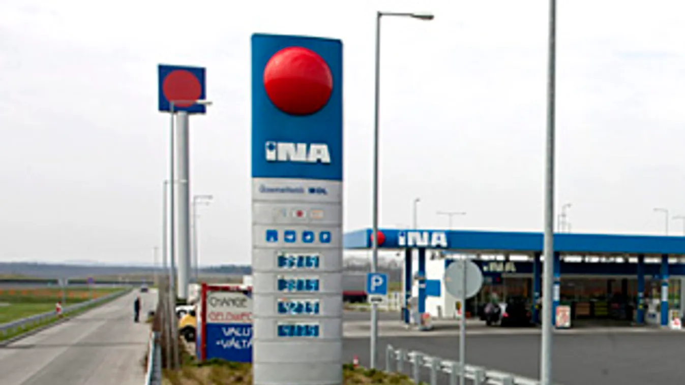 A Mol által üzemeltetett INA-benzinkút Zalakomár közelében, üzemanyag, Horvátország