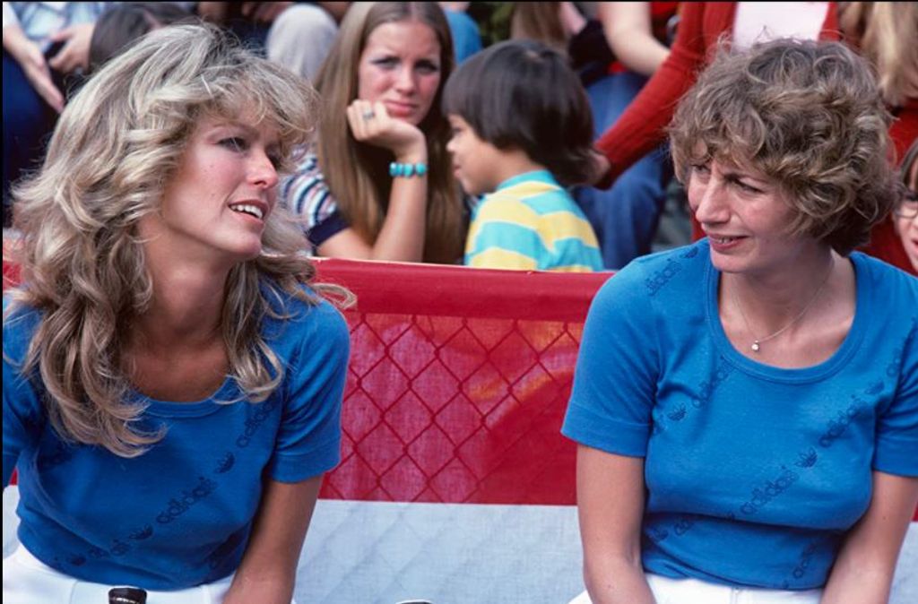 Farrah Fawcett and Penny Marshall in Battle of the Network Stars (1976) 