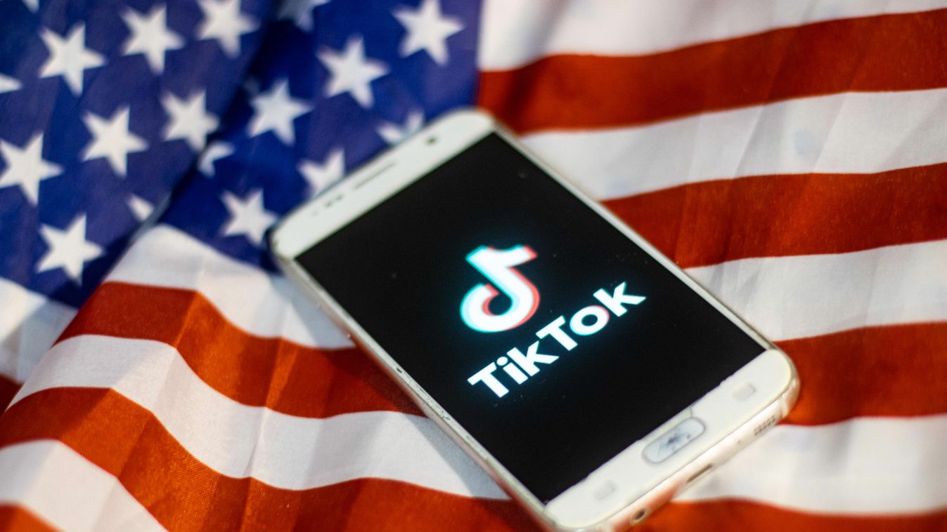 Illustration Of TikTok Logo 4th America American business Hong Kong ICON TECHNOLOGY US flag USA WHITE COLOUR CAST abstract app APPLE application appstore background ban BLUE COLOUR CAST byte dance bytedance cellphone censor CENSORSHIP china chinese close 