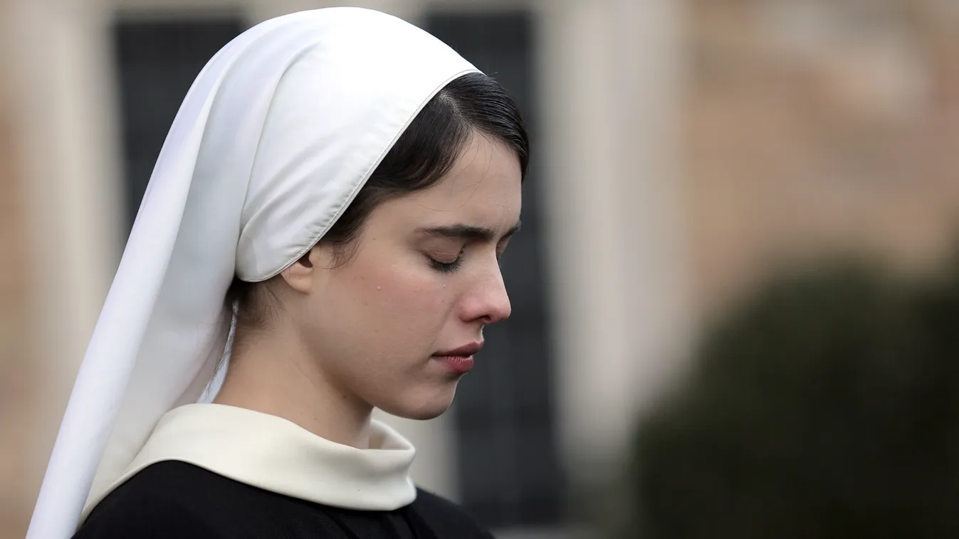 Margaret Qualley a Novitiate című filmben 