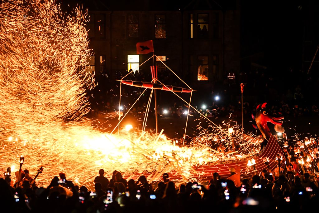 Lángoló hajó és több száz viking egy nem mindennapi fesztiválon, galéria, 2023 