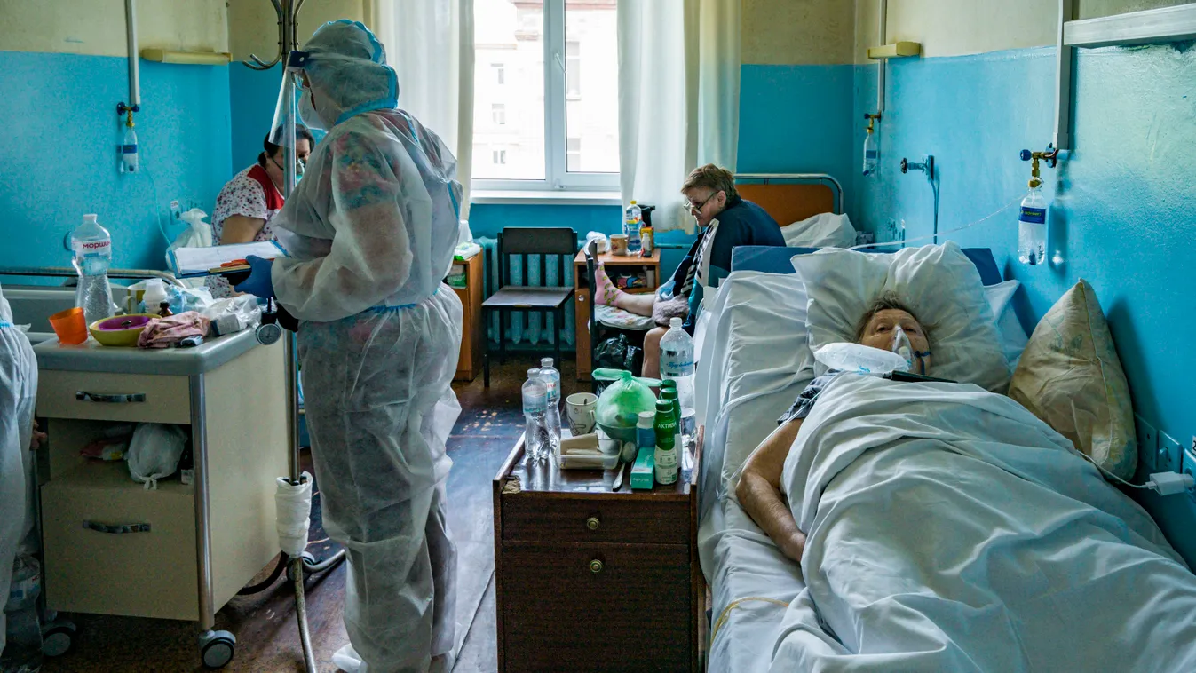 koronavírus, vírus, illusztráció, Ukrajna, Kijev, kórház, orvos, ápoló, 2021. május 