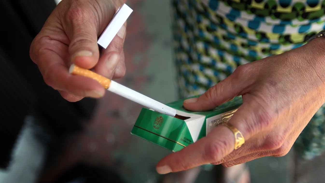 FDA Examines Menthol Cigarettes, With Possible Ban In Sight CARE free MEDICINE AND HEALTH light up sell SMOKE smokers tax TOBACCO GettyImageRank2 