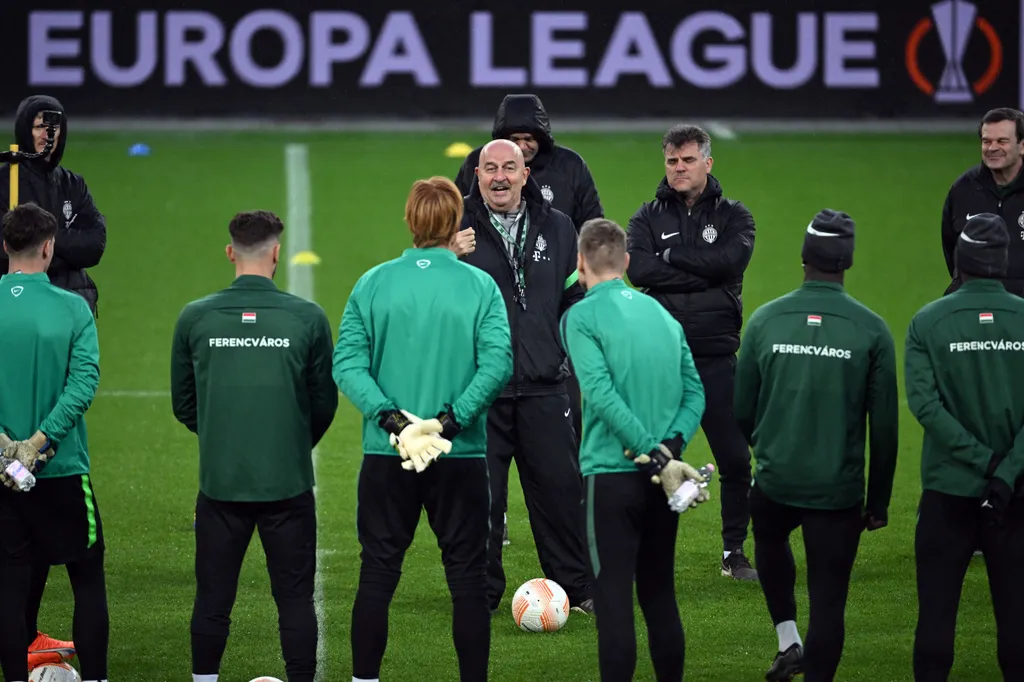 Training Ferencvaros Budapest Sports soccer Horizontal EUROPA LEAGUE 