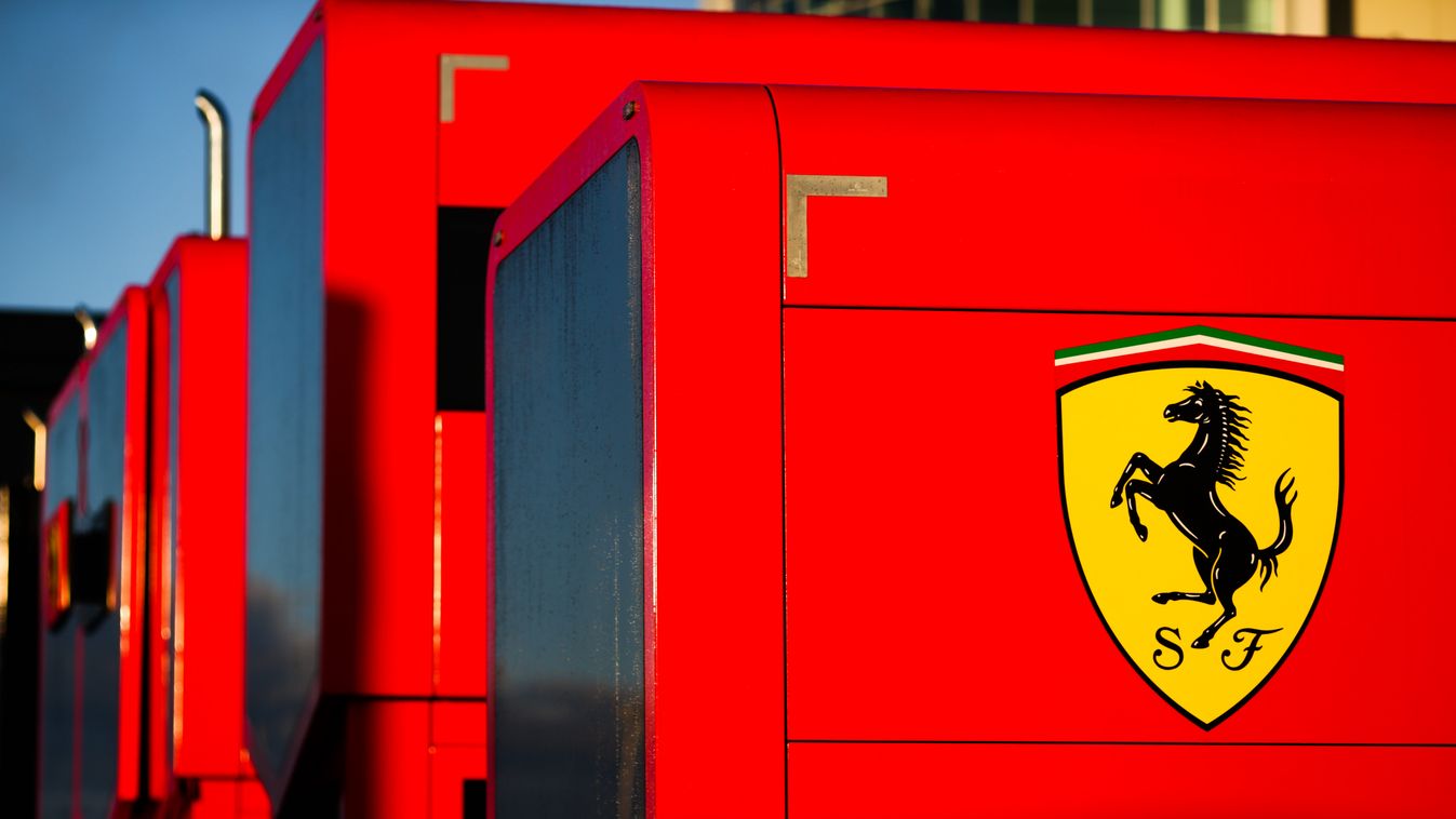 Forma-1, Eifel Nagydíj, Ferrari logo 