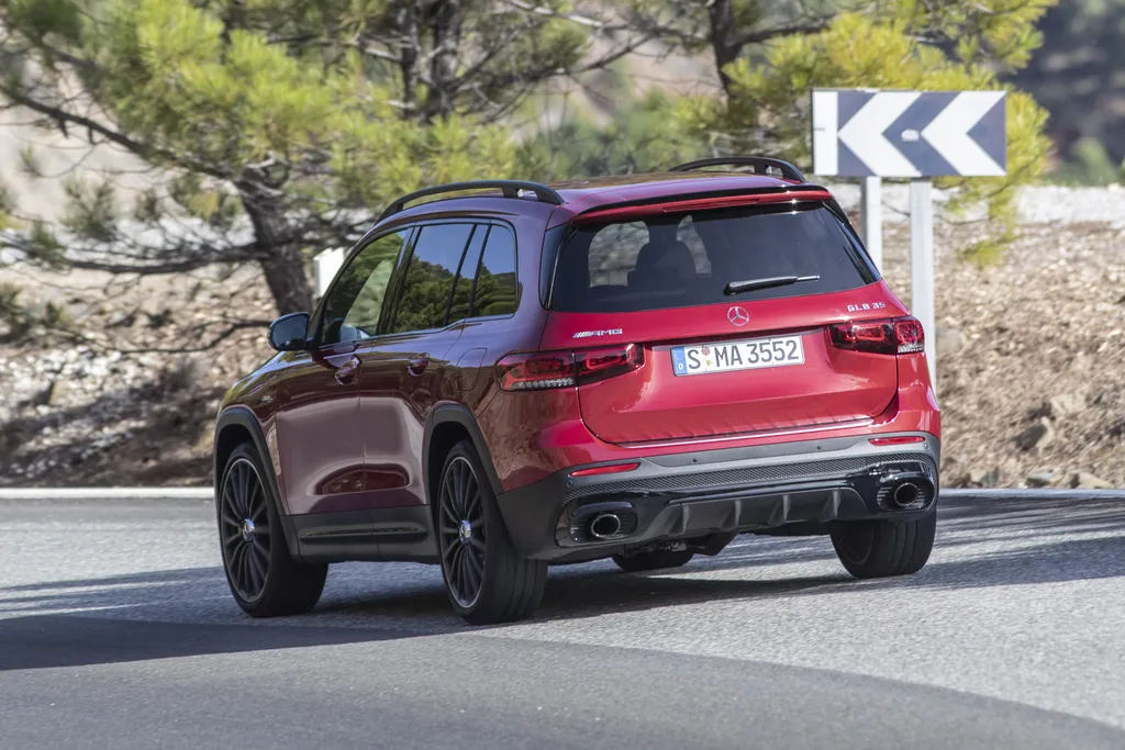 Der neue Mercedes-Benz GLB und Mercedes-AMG GLB 35 4MATIC / Andalusien 2019

The new Mercedes-Benz GLB and Mercedes-AMG GLB 35 4MATIC / Andalusia 2019 Mercedes-Benz Cars GLB The new Mercedes-Benz GLB and the new Mercedes-AMG GLB 35 4MATIC: For family & fr