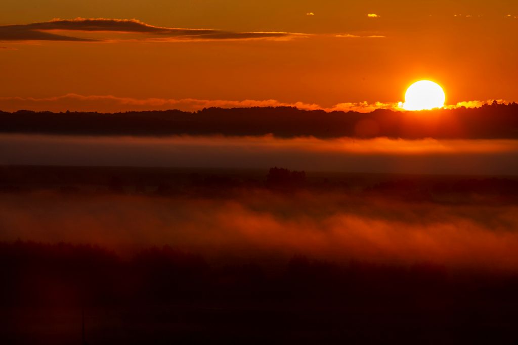 Köd a Principális-völgyben napfelkeltekor Zalaszentbalázs közeléből fotózva 2021. augusztus 24-én. 