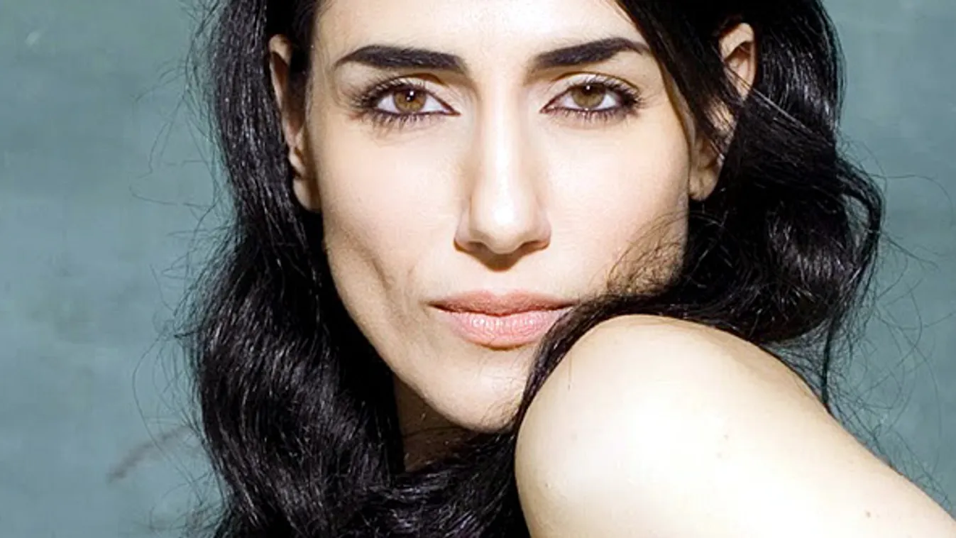 Ronit Elkabetz 