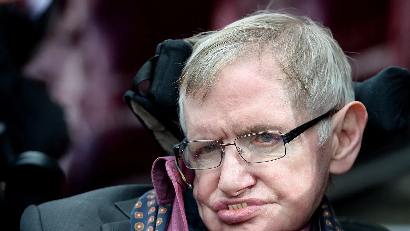 Stephen Hawking vezető angol elméleti fizikus  MANDATORY CREDIT PHOTO BY DAVE J. HOGAN GETTY IMAGES REQUIRED)  attends "Interstellar Live" at Royal Albert Hall on March 30, 2015 in London, England. 