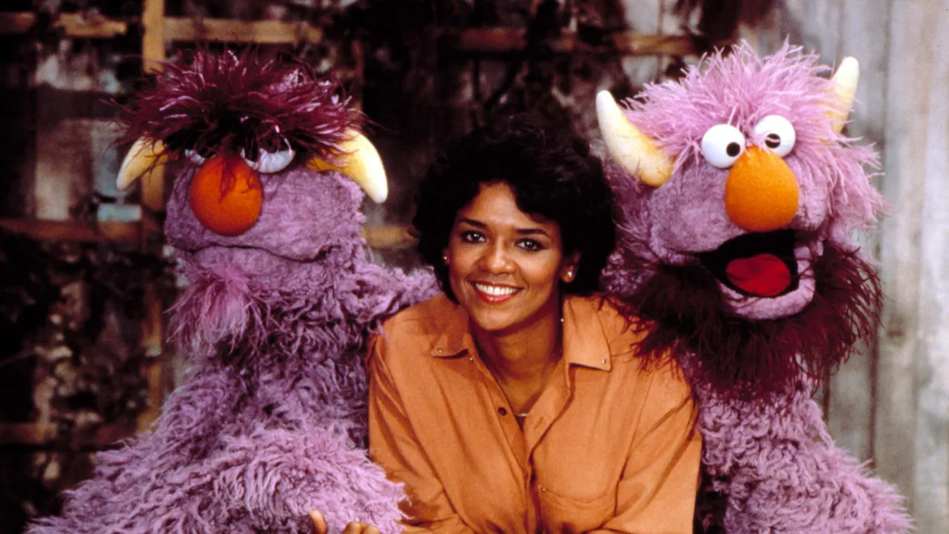 SESAME STREET, Sonia Manzano, early 1990s, 1969 -. (c) PBS/ Courtesy: Everett Collection. 