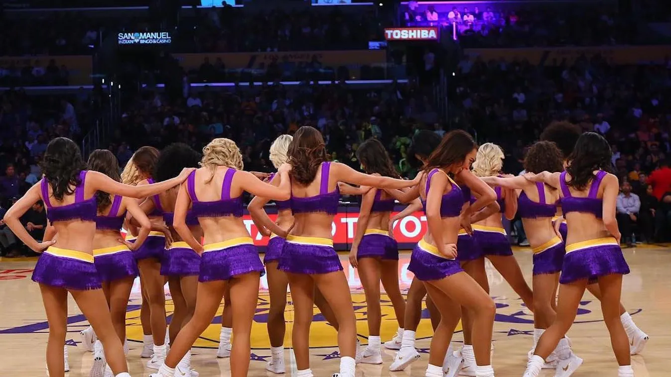 Los ANgeles Lakers cheerleaders 