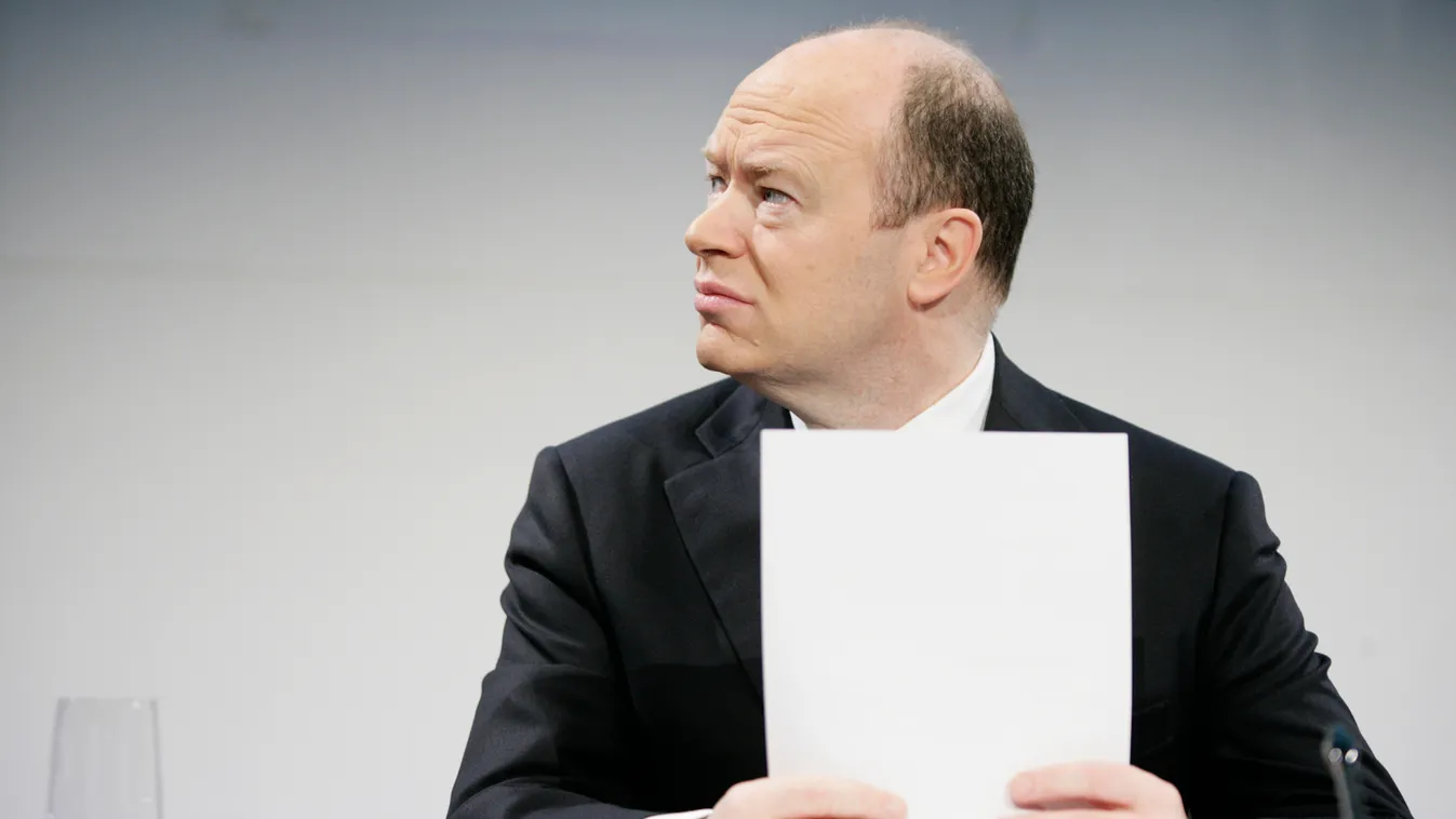 John Cryan Deutsche Bank 