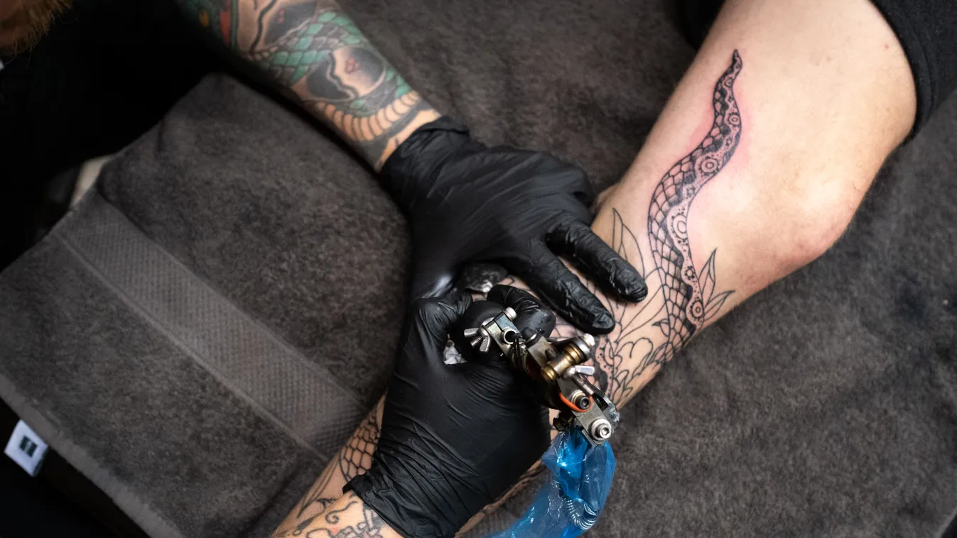 tetoválás, tetováló 