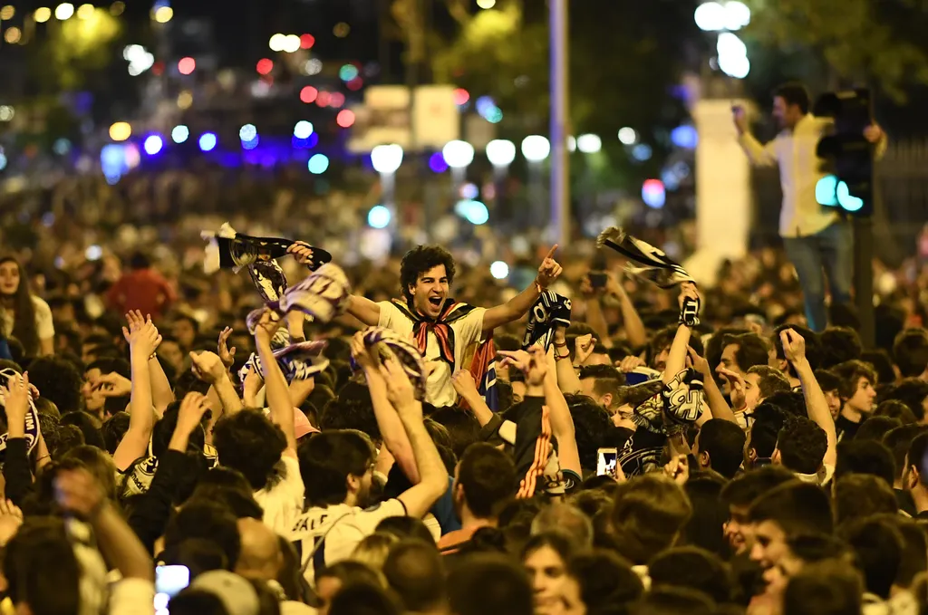 Real fans rejoice at Bernabeu after European success fbl Horizontal 