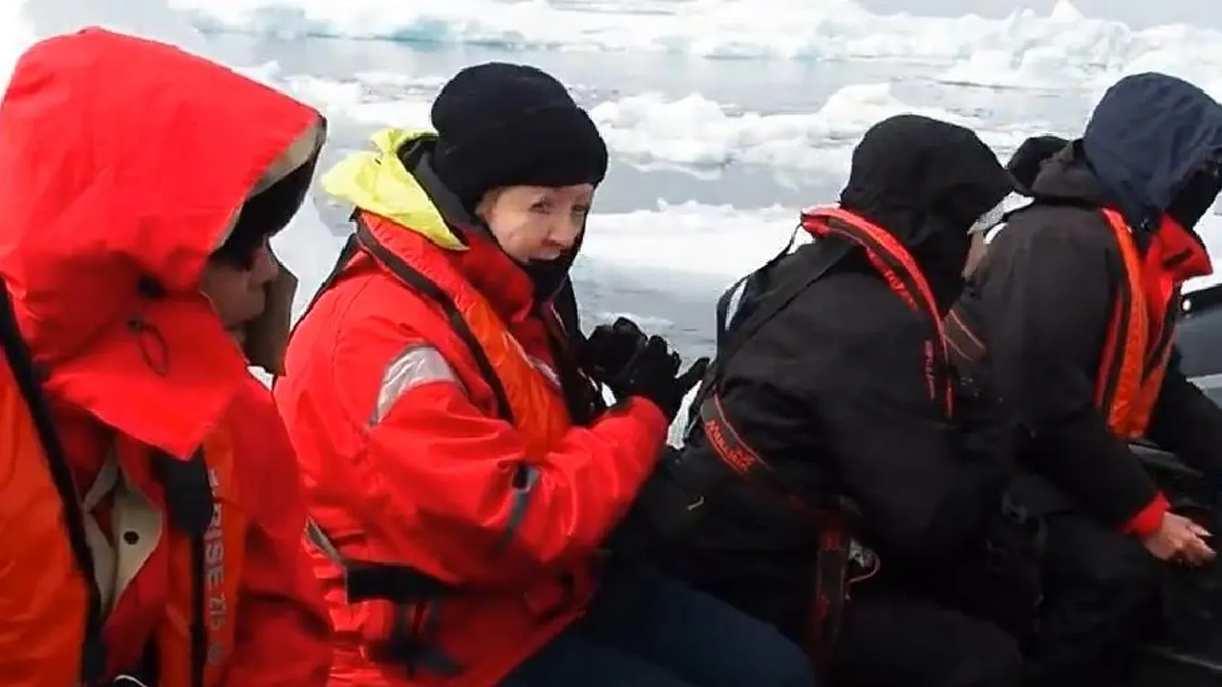 Antarktisz jég turisták 