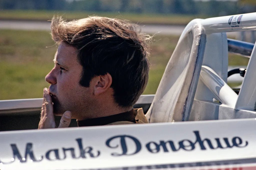 Mark Donohue Forma-1 hősi halottai galéria 2021.  At Donnybrooke BRAINERD, MN - SEPTEMBER 17: Mark Donohue sits in his Porsche 917/10TC for the Donnybrooke Can-Am race on September 17, 1972 at Brainerd, Minnesota. (Photo by Alvis Upitis/Getty Images) 