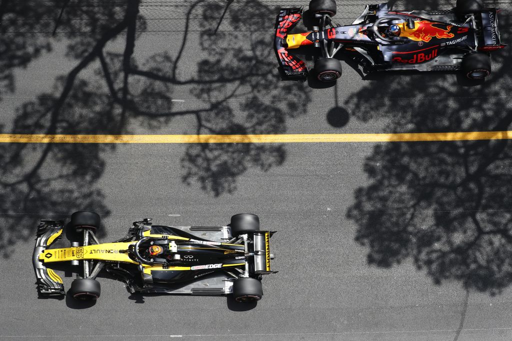 A Forma-1-es Monacói Nagydíj szombati napja, Carlos Sainz, Renault Sport Racing, Daniel Ricciardo, Red Bull Racing 