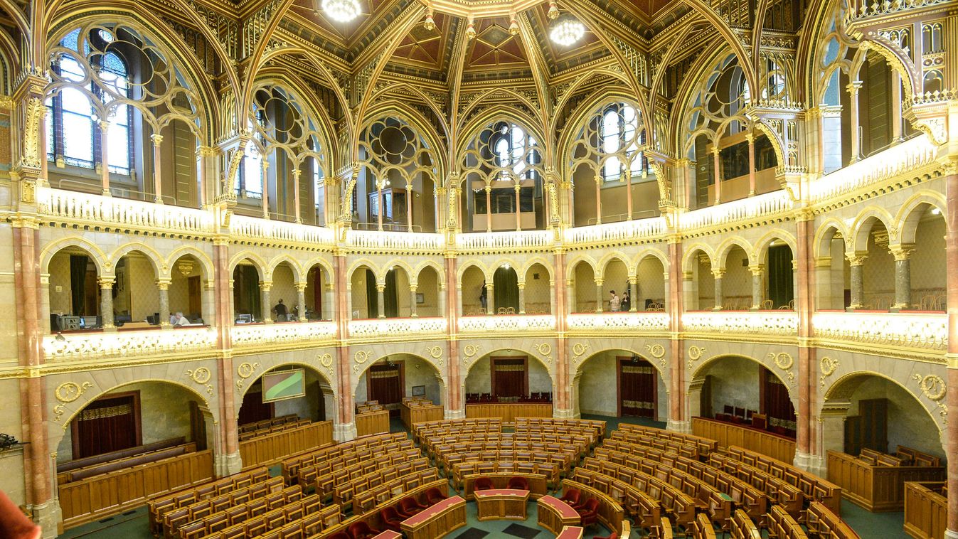 új parlament ülésterem 