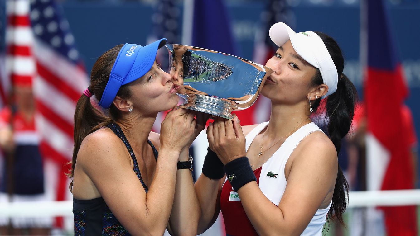 2017 US Open Tennis Championships - Day 14 GettyImageRank1 Trophy - Award SPORT HORIZONTAL Residential District Czech Republic Taiwan TENNIS Switzerland USA New York City KISSING Doubles ADULT Queens - New York City Winning COMMEMORATION Women Photography