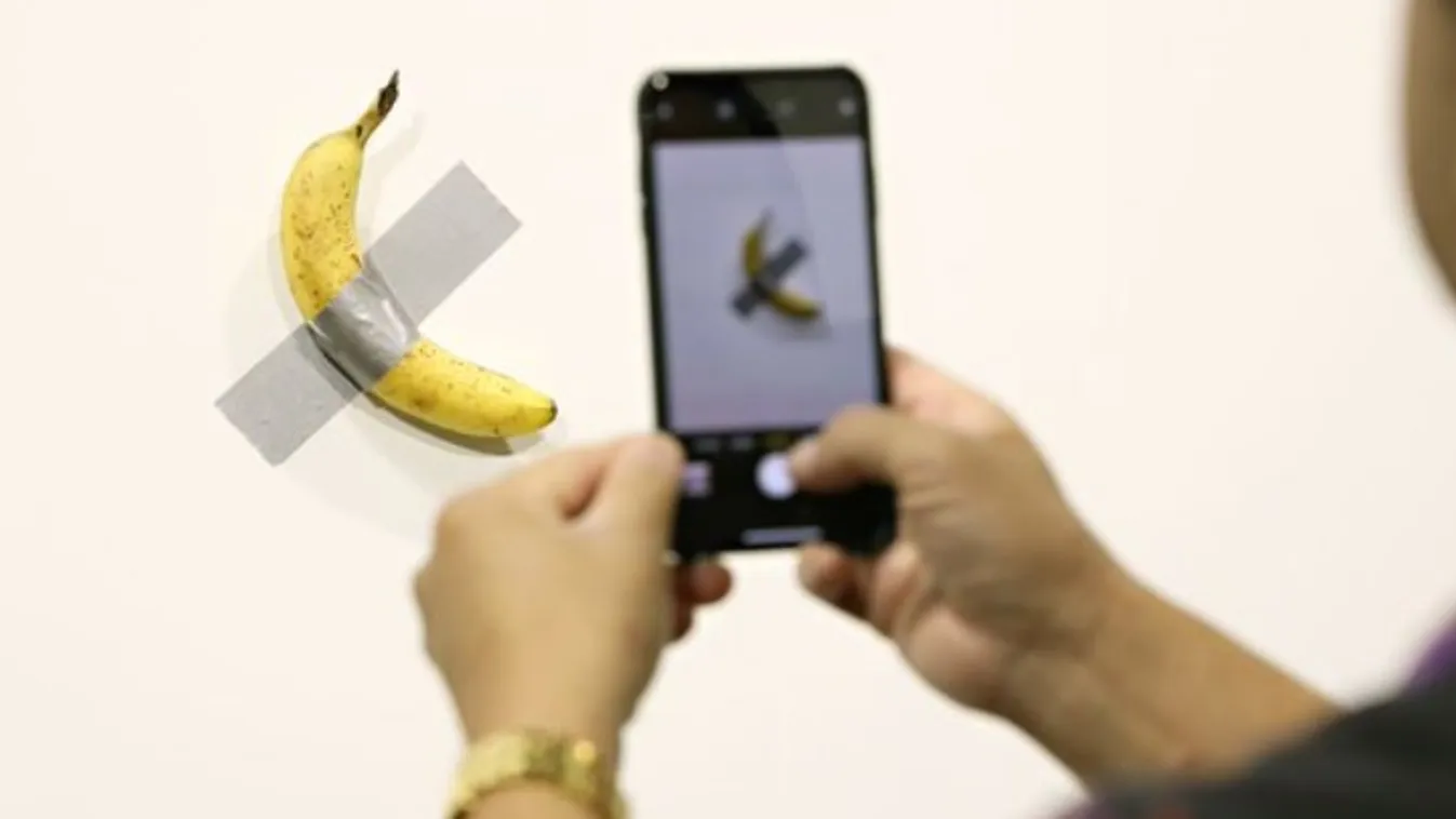 Megette a kiállítás 120 ezer dollárt érő banánját egy látogató 
