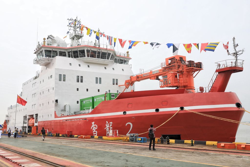 First Chinese-built icebreaker to make maiden voyage this year China Chinese Shanghai voyage maiden Xuelong Xuelong 2 Snow Dragon 2 research 