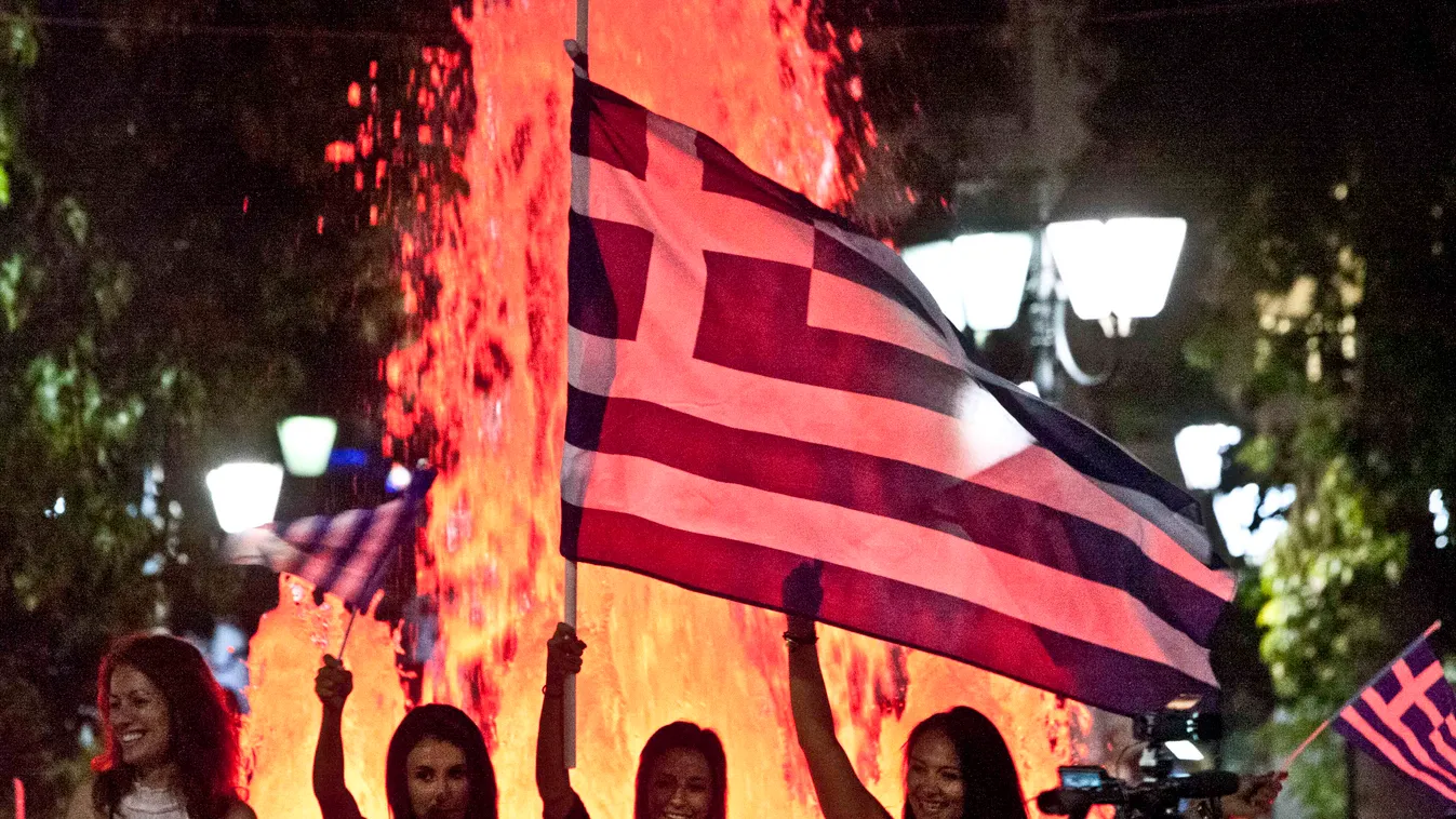 Athén Görögország válság Szintagma tér a népszavazási eredményt ünneplők.
Fotó:Dudás Szabolcs
2015.07.05. 
