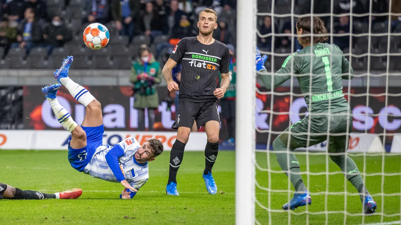 Hertha BSC - Borussia Mönchengladbach Sports soccer Bundesliga Horizontal 