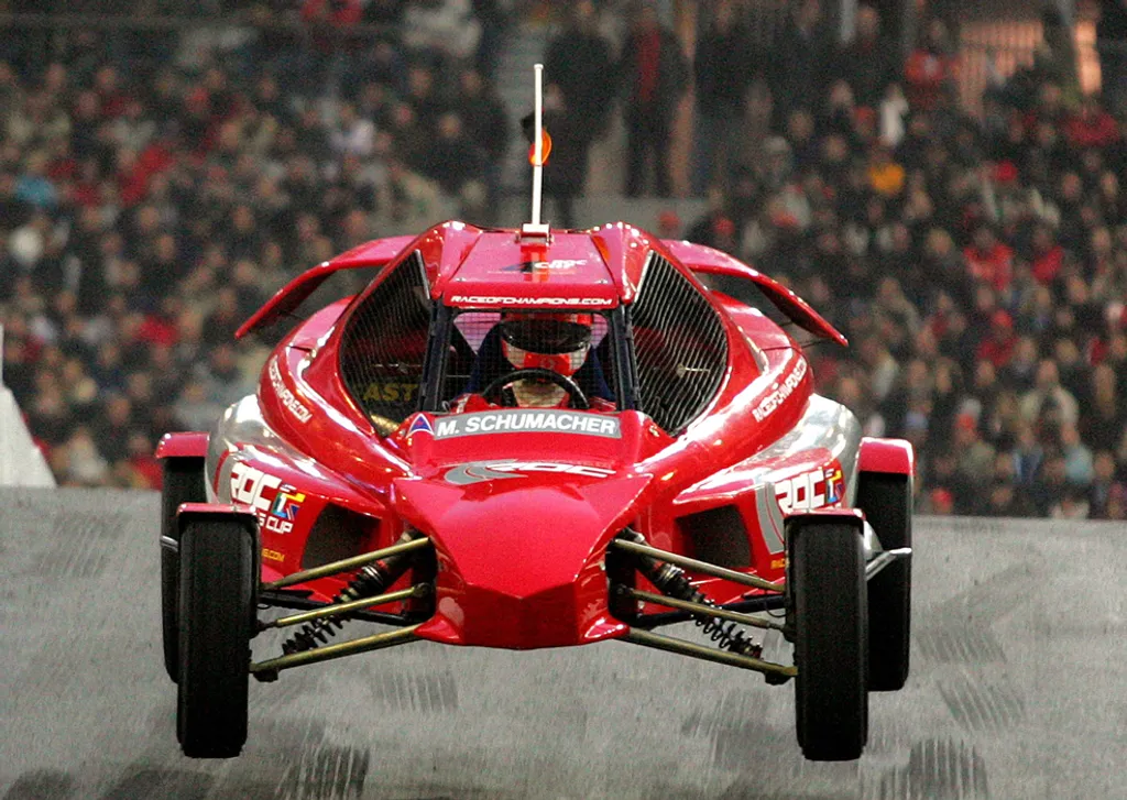 Schumacher egy Párizsban rendezett jótékonysági versenyen 2004-ben