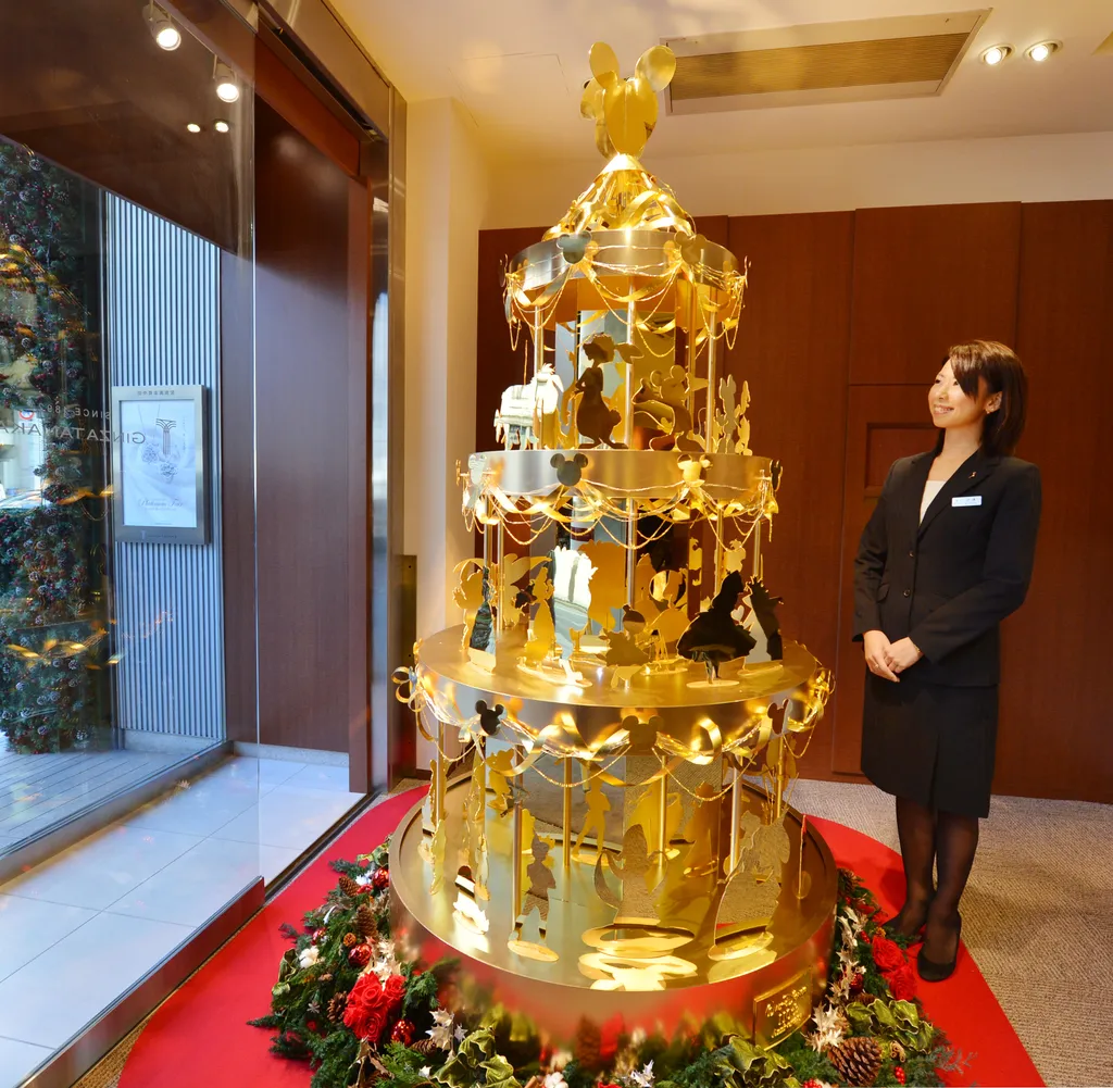 Top 10 legdrágább karácsonyfa   Ginza Tanaka Disney Gold Christmas Tree 