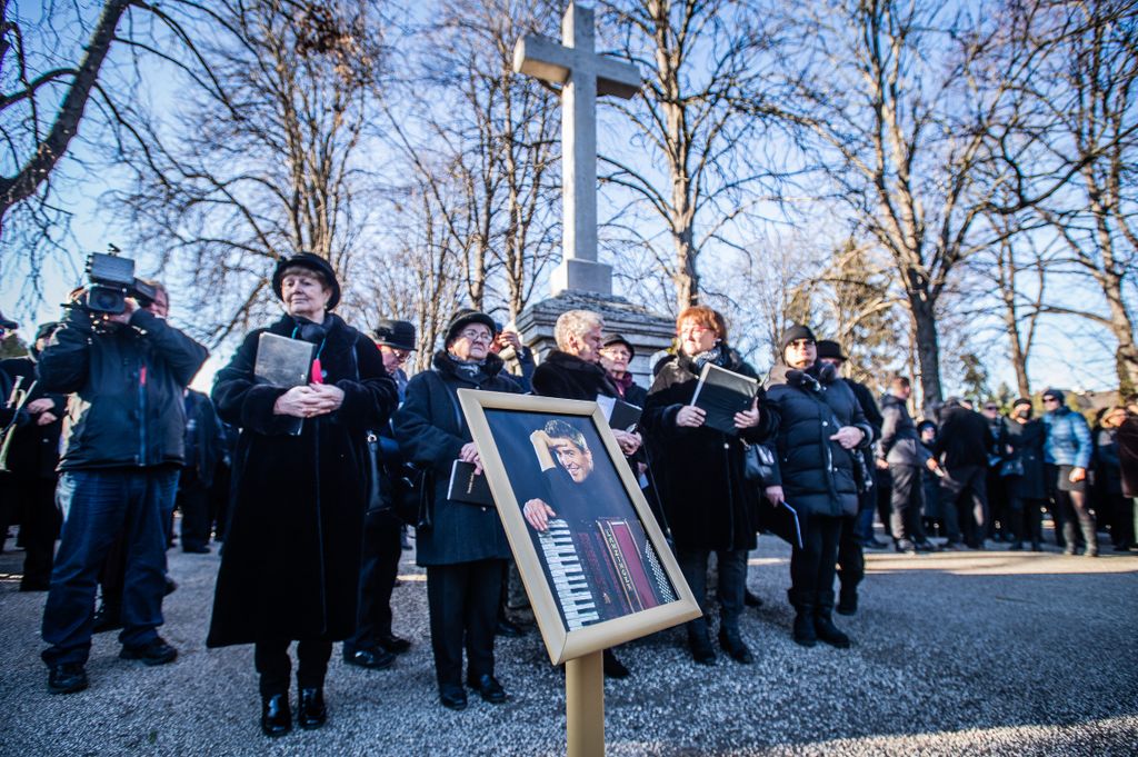 Babicsek Bernát temetése, Solymári temető, 2022.01.15. 