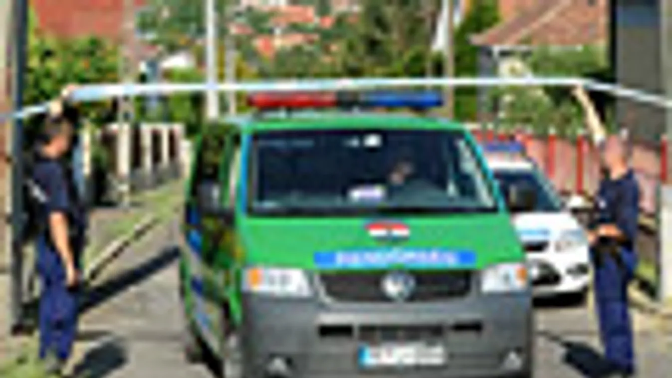 Pécs, gyilkosság, Rendőrök dolgoznak a pécsi Délibáb utcában, ahol megtalálták az eltűntként keresett rendőrségi pszichológus, Bándy Kata holttestét