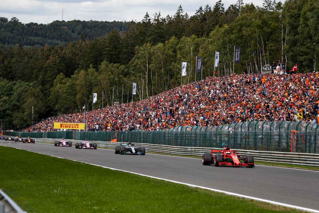 A Forma-1-es Belga Nagydíj, Esteban Ocon, Sebastian Vettel, Lewis Hamilton, Sergio Pérez 